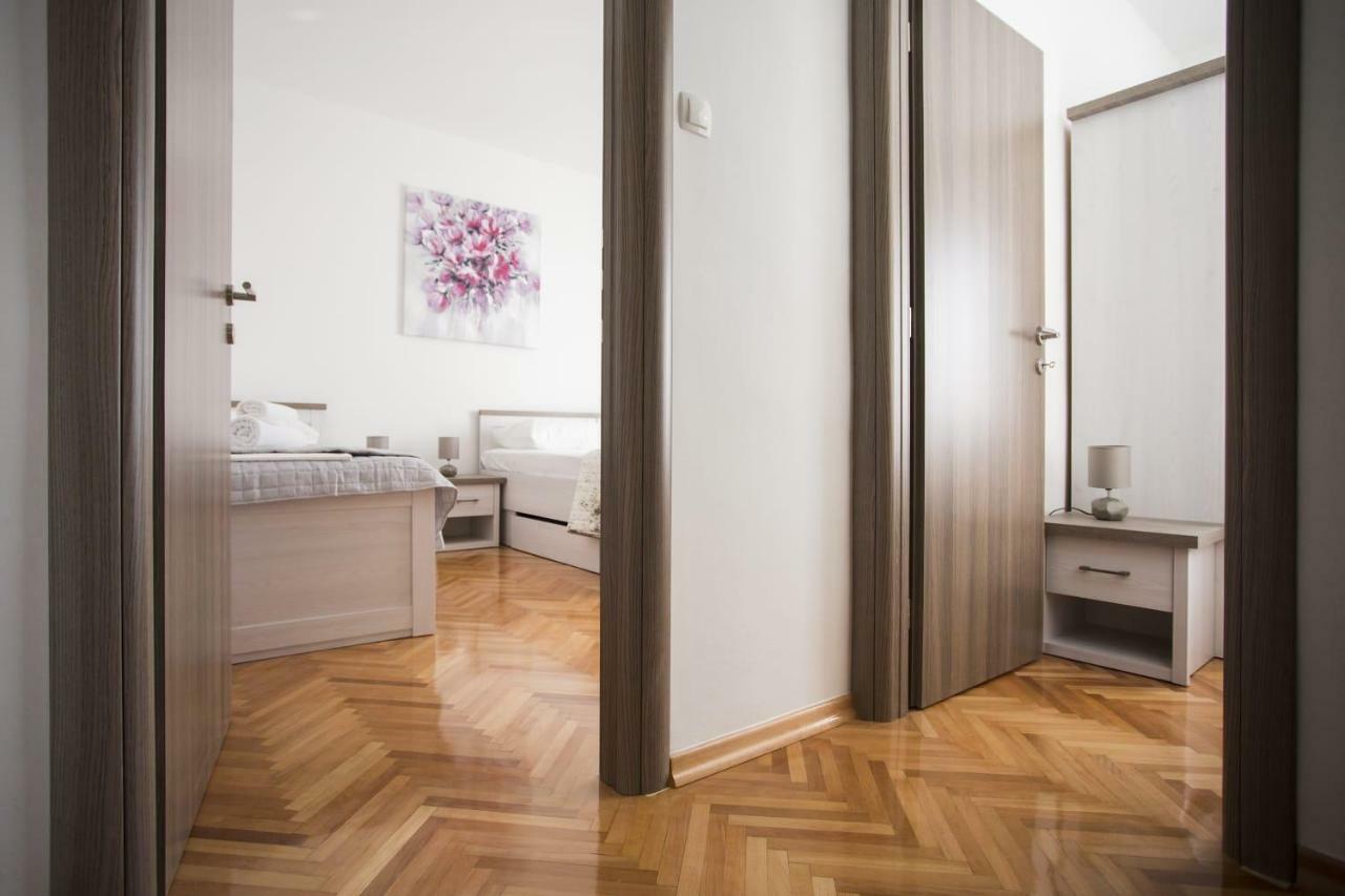 Apartman Leona Kaštela Exterior foto